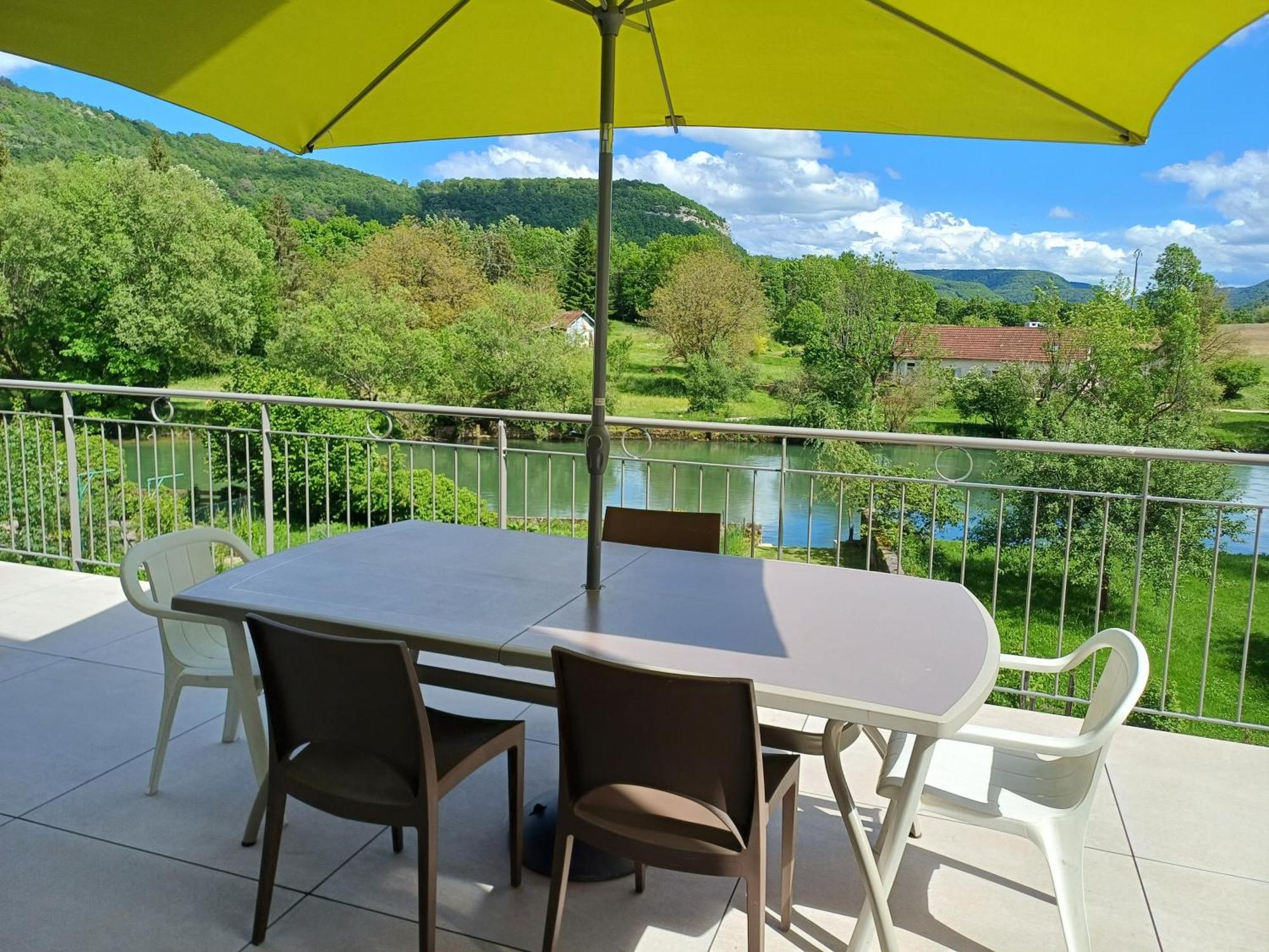 Maison De Vacances - Vue Panoramique Riviere Орнан Екстериор снимка